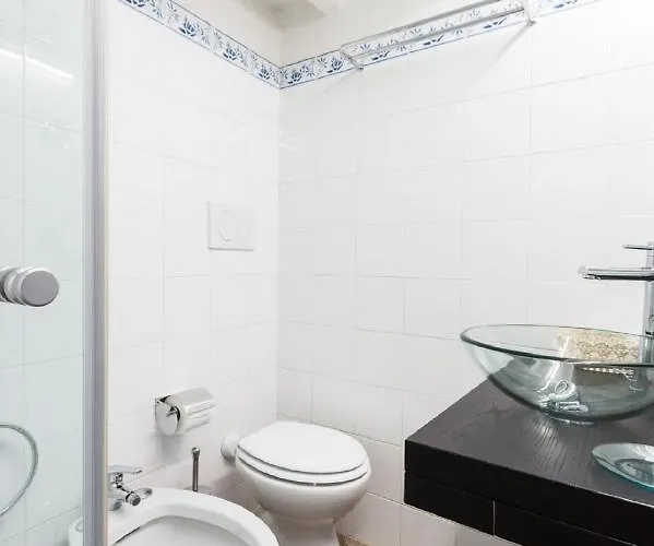 Sunny Navona Square Apartament *